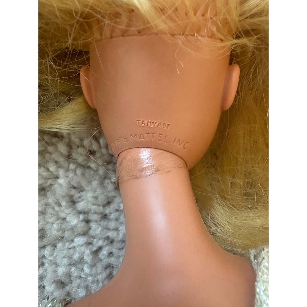 Vintage Barbie Glamorous Silver Jumpsuit Blonde 1976 Mattel 18"‎ Original Outfit - Picture 9 of 15